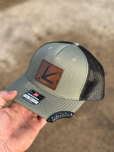 Load image into Gallery viewer, Spur Gauge Hat (112 Style)